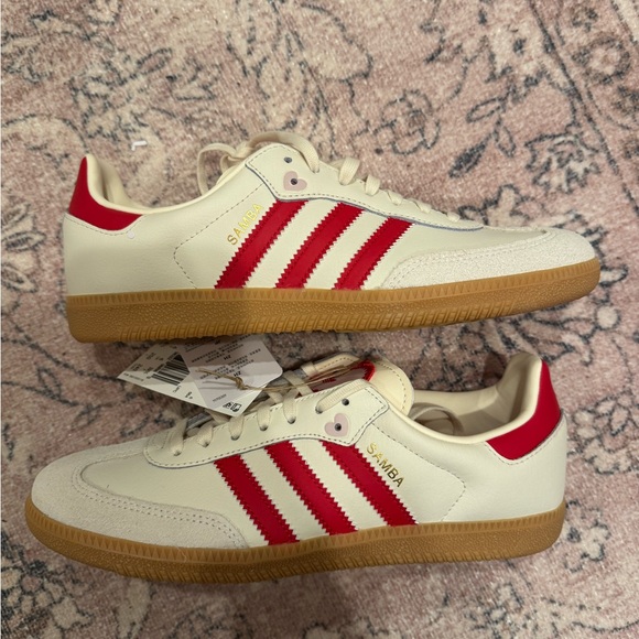 Adidas Cream and Red Heart Sneakers - Picture 4 of 6